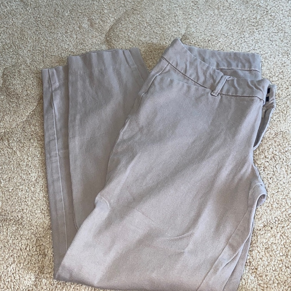 Old Navy womens dress pants color tan size 6 regular NWOT